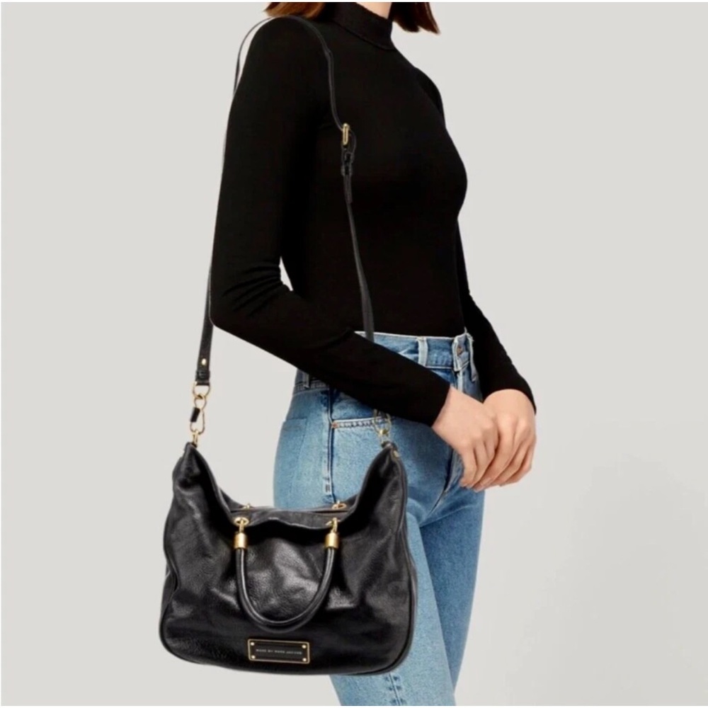 MARC JACOBS Italian Leather
Convertible Crossbody Hobo Black Shoulder Bag NEW